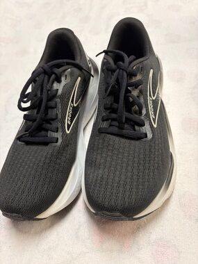 Brooks Black and White Running Shoes
